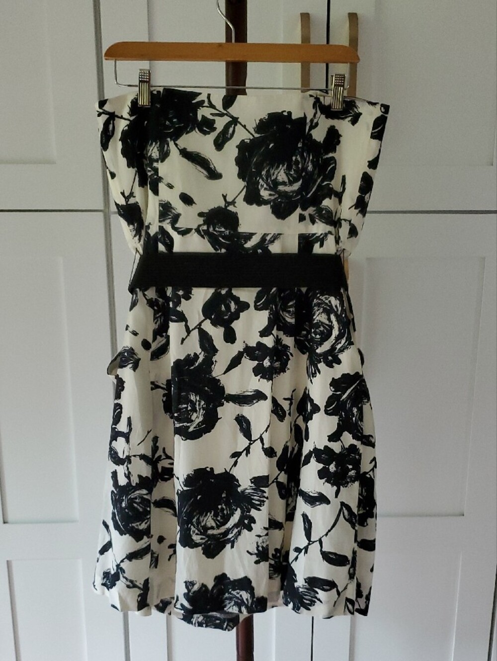 Ann Taylor LOFT Strapless Dress Womens 9 White Black Floral Formal Mini